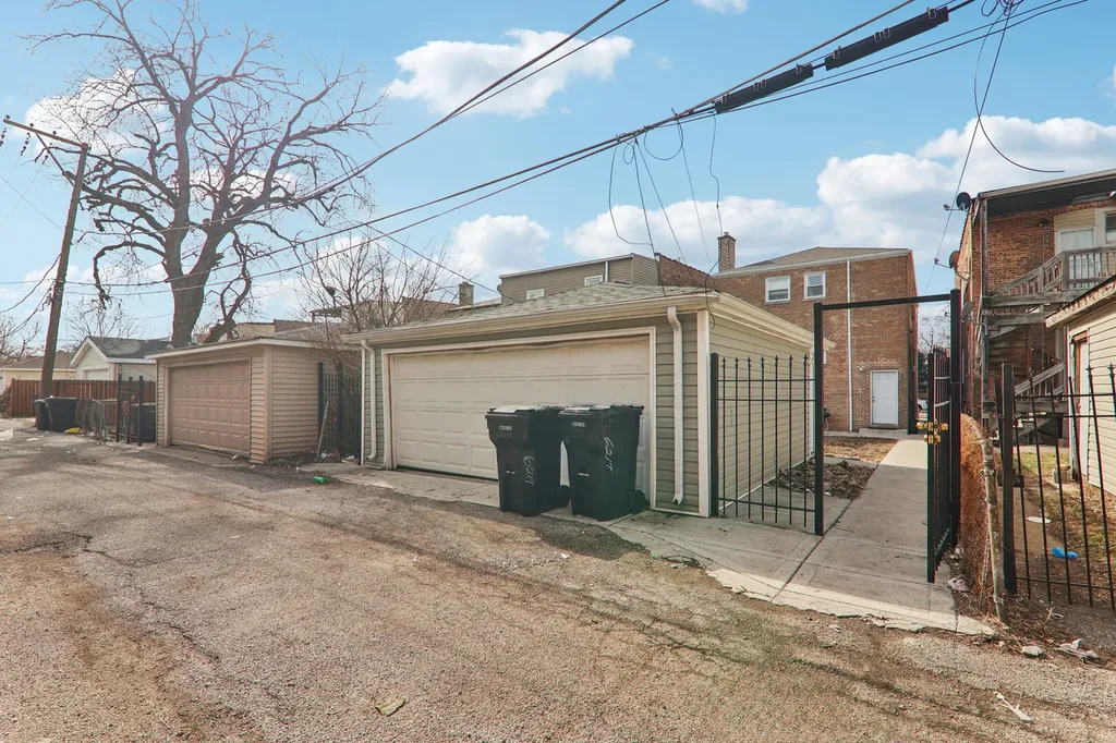 6217 South Seeley Avenue Chicago IL 60636
