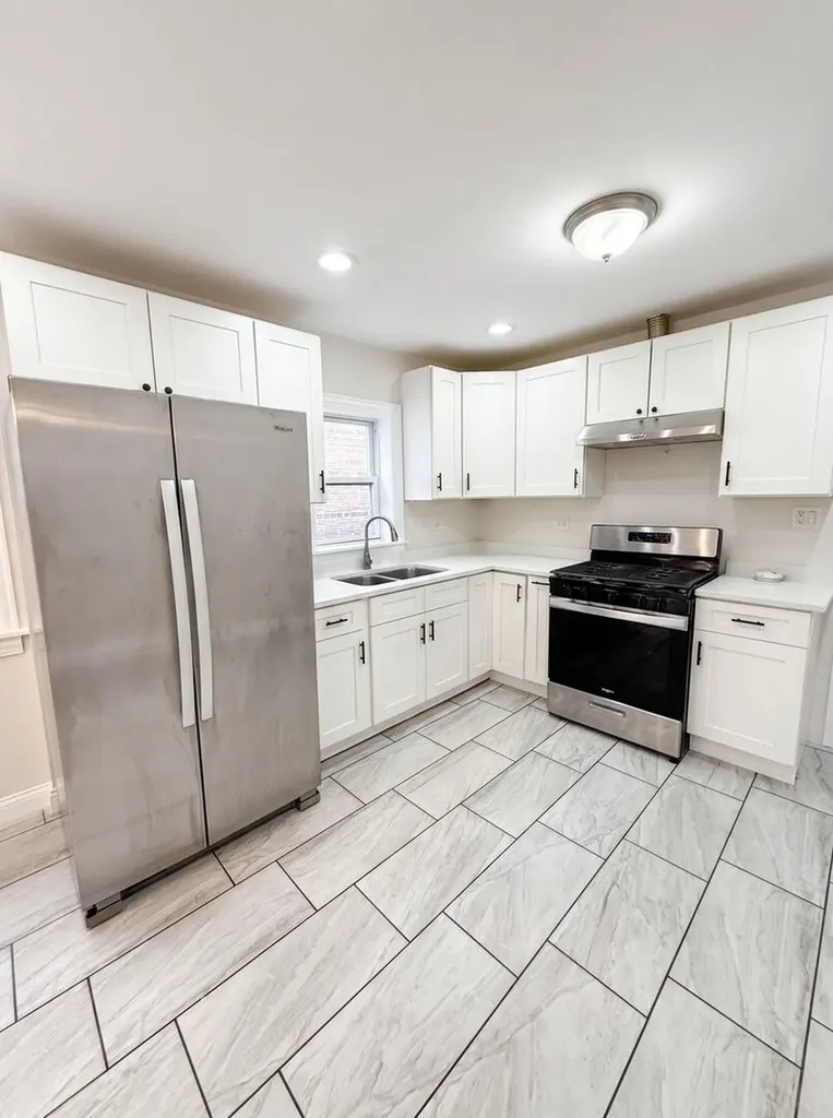 6217 South Seeley Avenue Chicago IL 60636