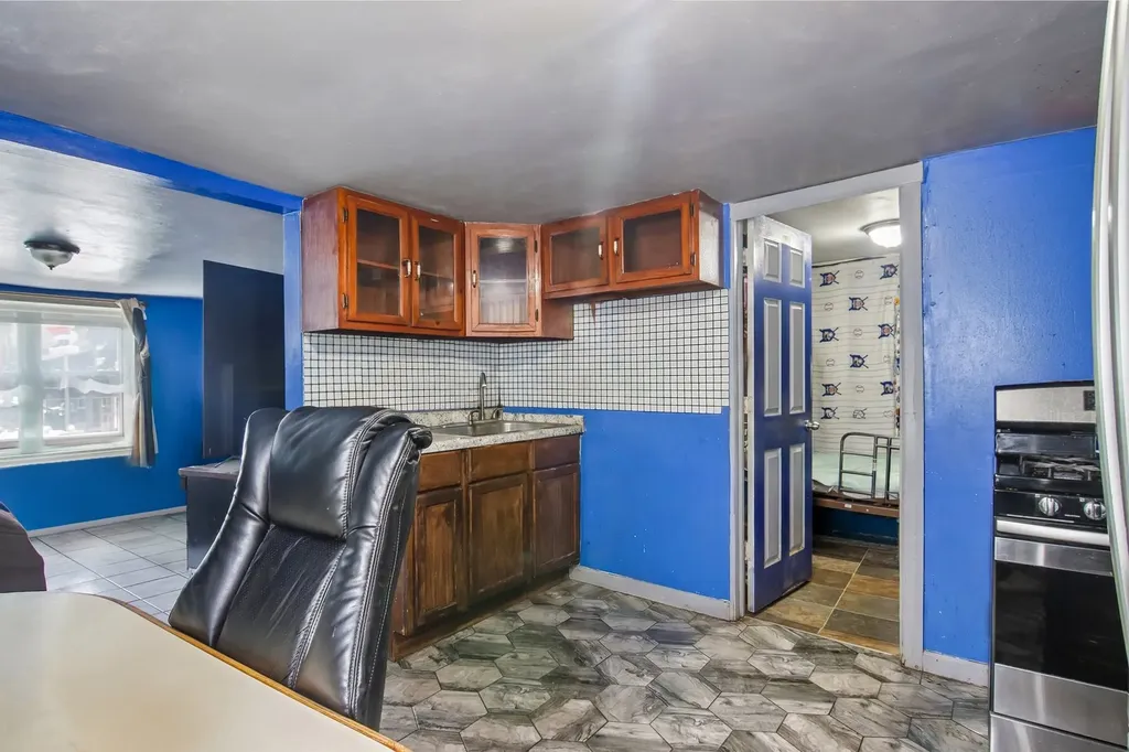 2010 West 18th Place Chicago IL 60608