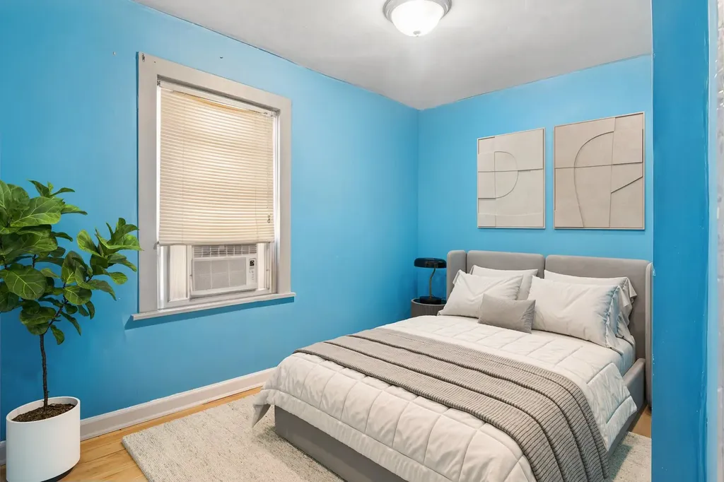 2010 West 18th Place Chicago IL 60608