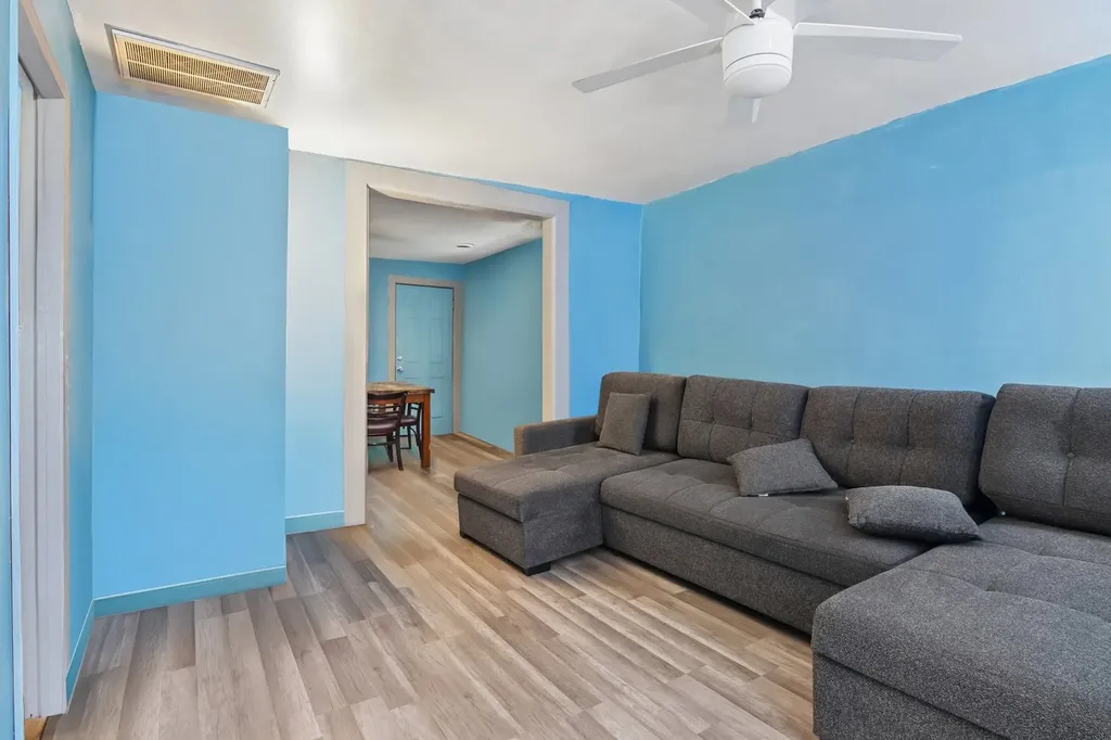 2010 West 18th Place Chicago IL 60608