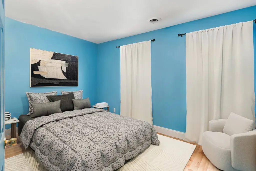 2010 West 18th Place Chicago IL 60608
