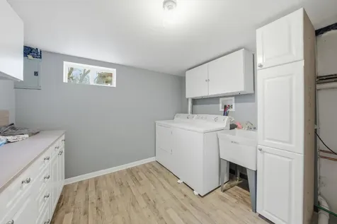 14325 Tripp Avenue Midlothian IL 60445