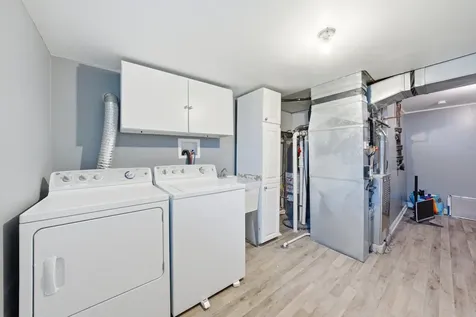 14325 Tripp Avenue Midlothian IL 60445
