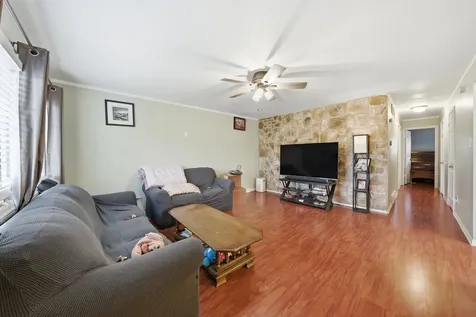 14325 Tripp Avenue Midlothian IL 60445