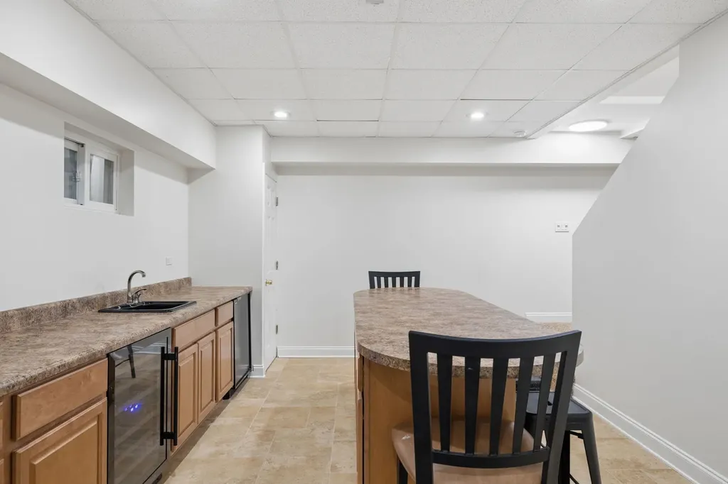 2612 Charlestowne Lane Naperville IL 60564