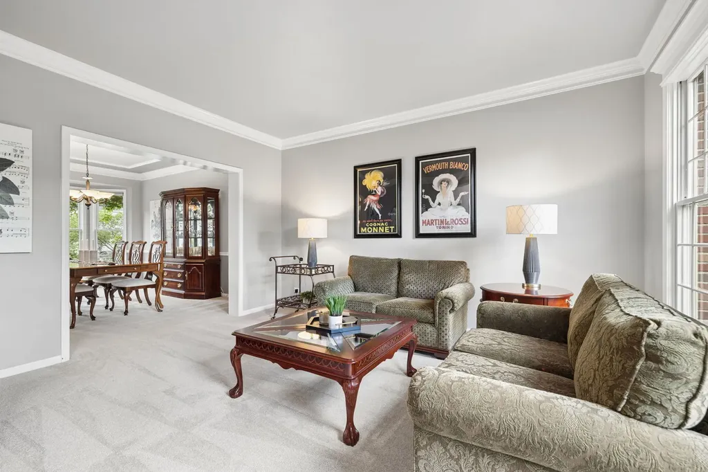 2612 Charlestowne Lane Naperville IL 60564