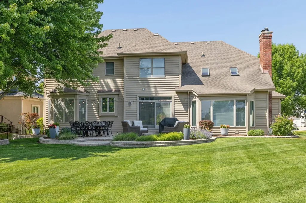 2612 Charlestowne Lane Naperville IL 60564