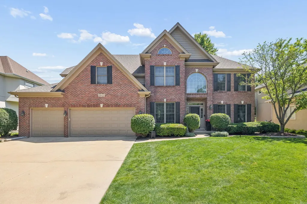 2612 Charlestowne Lane Naperville IL 60564