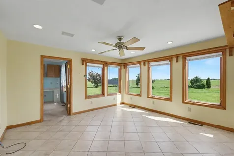 102 East County Road 2500 N Road Mahomet IL 61853