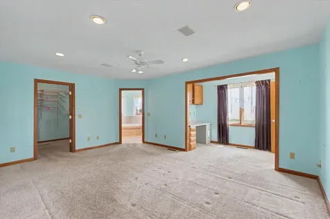 102 East County Road 2500 N Road Mahomet IL 61853