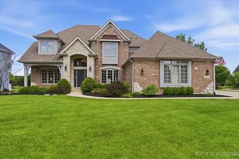 2460 Bird Lane Batavia IL 60510