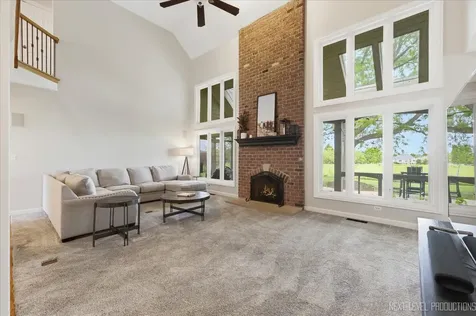 2460 Bird Lane Batavia IL 60510