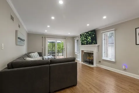 227 South Cedar Street Palatine IL 60067