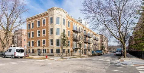 4901 North Kenmore Avenue Chicago IL 60640