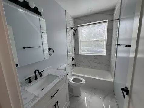 4901 North Kenmore Avenue Chicago IL 60640