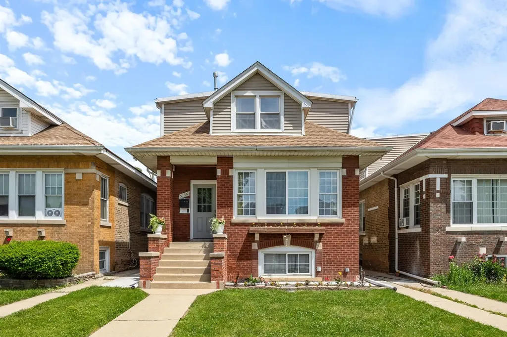5136 West George Street Chicago IL 60641