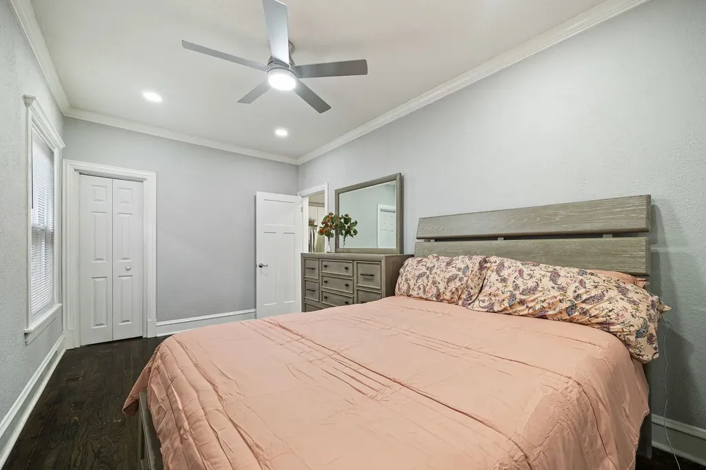 5136 West George Street Chicago IL 60641