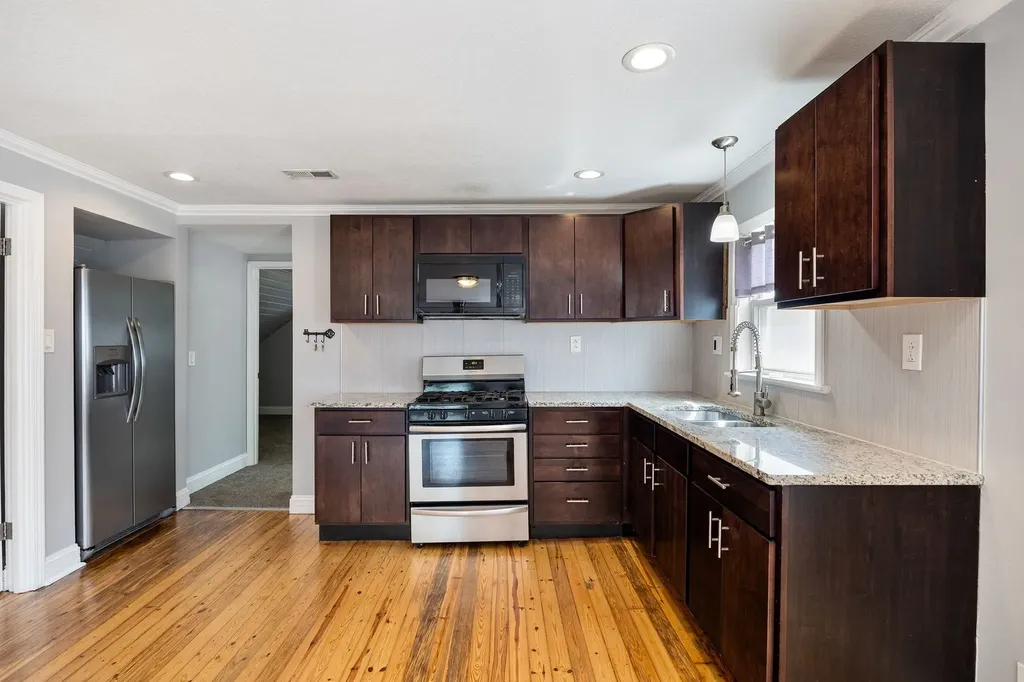 5136 West George Street Chicago IL 60641
