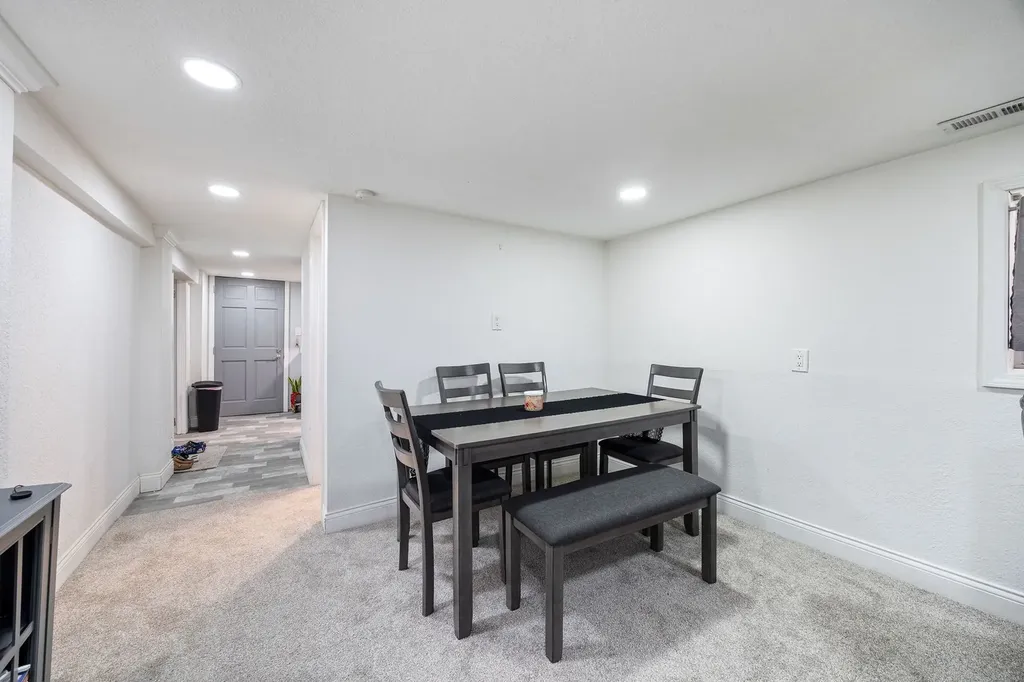 5136 West George Street Chicago IL 60641