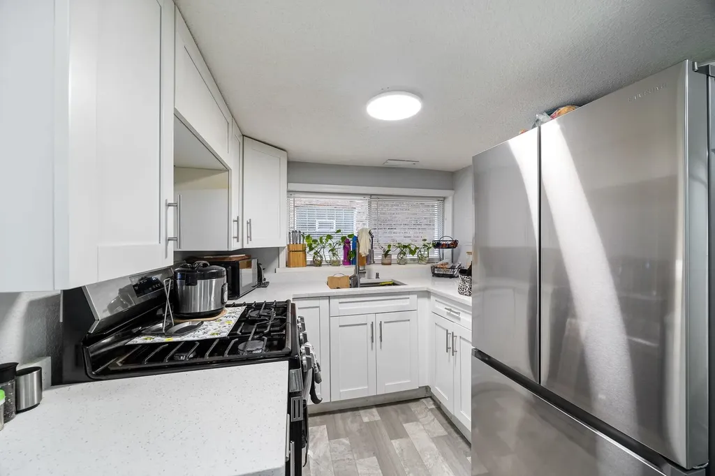 5136 West George Street Chicago IL 60641