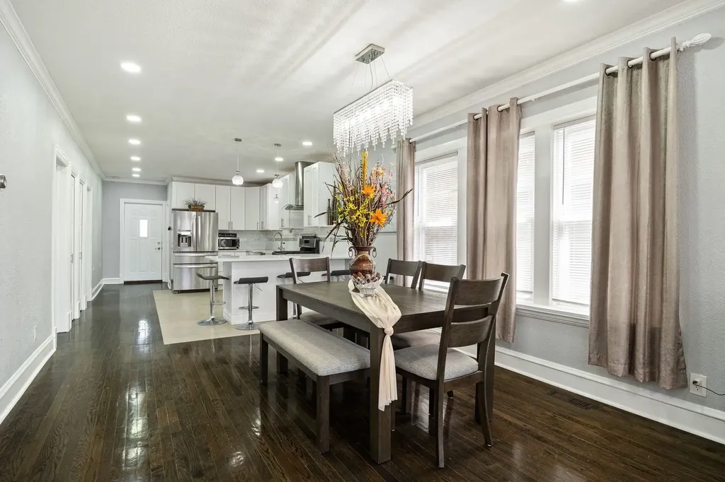 5136 West George Street Chicago IL 60641