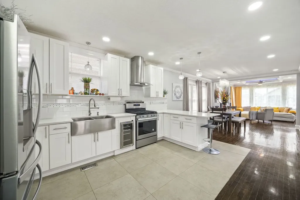 5136 West George Street Chicago IL 60641