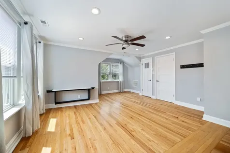 5136 West George Street Chicago IL 60641