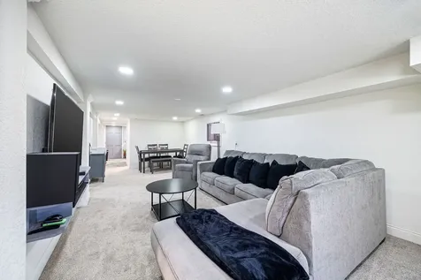 5136 West George Street Chicago IL 60641
