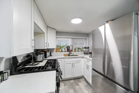 5136 West George Street Chicago IL 60641