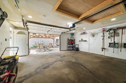 5136 West George Street Chicago IL 60641