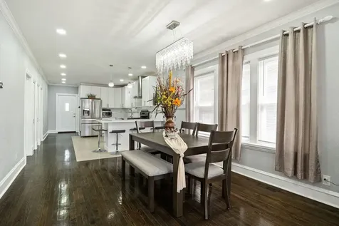 5136 West George Street Chicago IL 60641