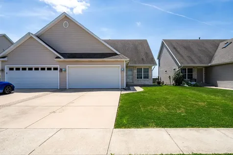 1831 Marina Drive Normal IL 61761