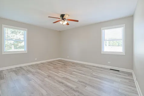 6805 Johnsburg Road Spring Grove IL 60081