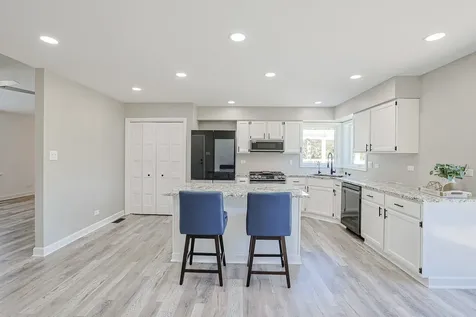 6805 Johnsburg Road Spring Grove IL 60081