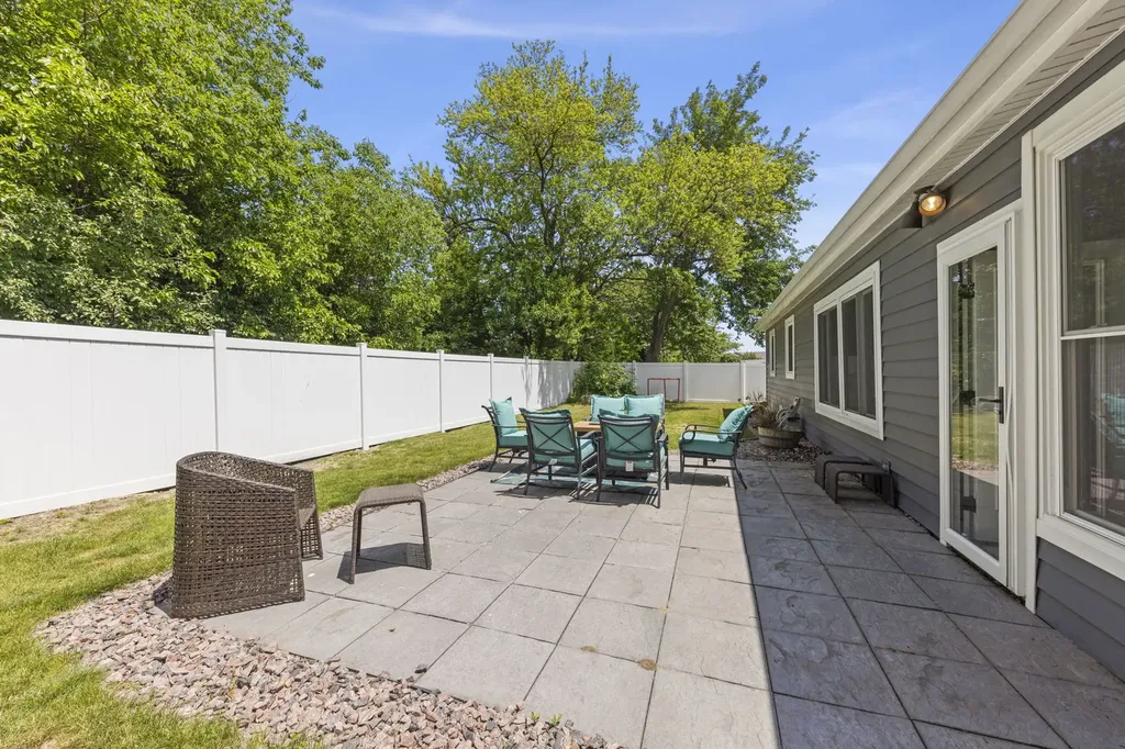 30W676 Woodewind Drive Naperville IL 60563