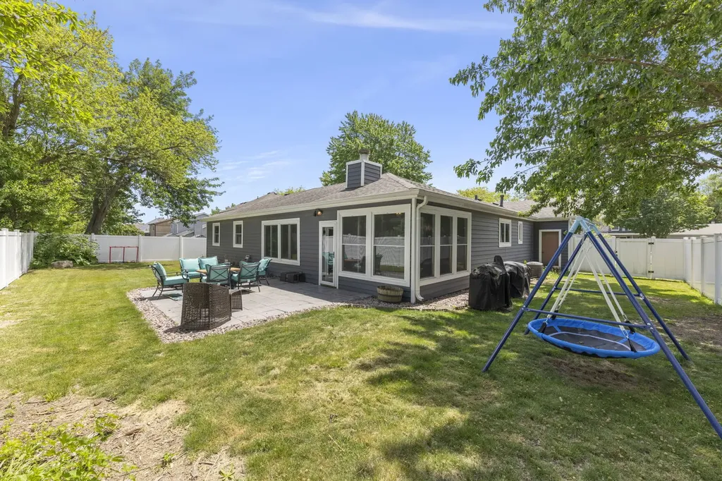 30W676 Woodewind Drive Naperville IL 60563