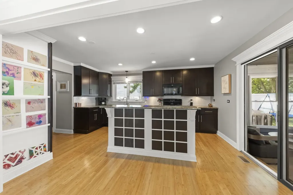 30W676 Woodewind Drive Naperville IL 60563