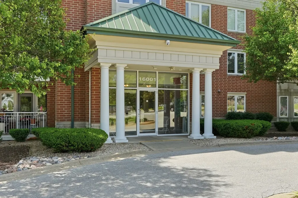 16001 South 88th Avenue Orland Park IL 60462