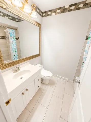3633 North Pacific Avenue Chicago IL 60634