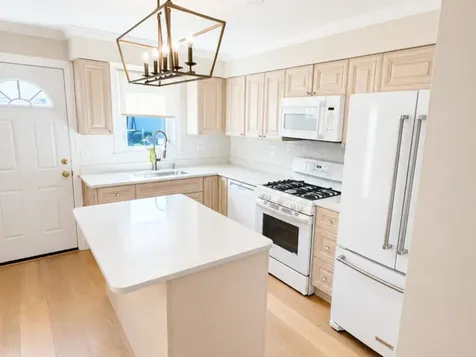 3633 North Pacific Avenue Chicago IL 60634