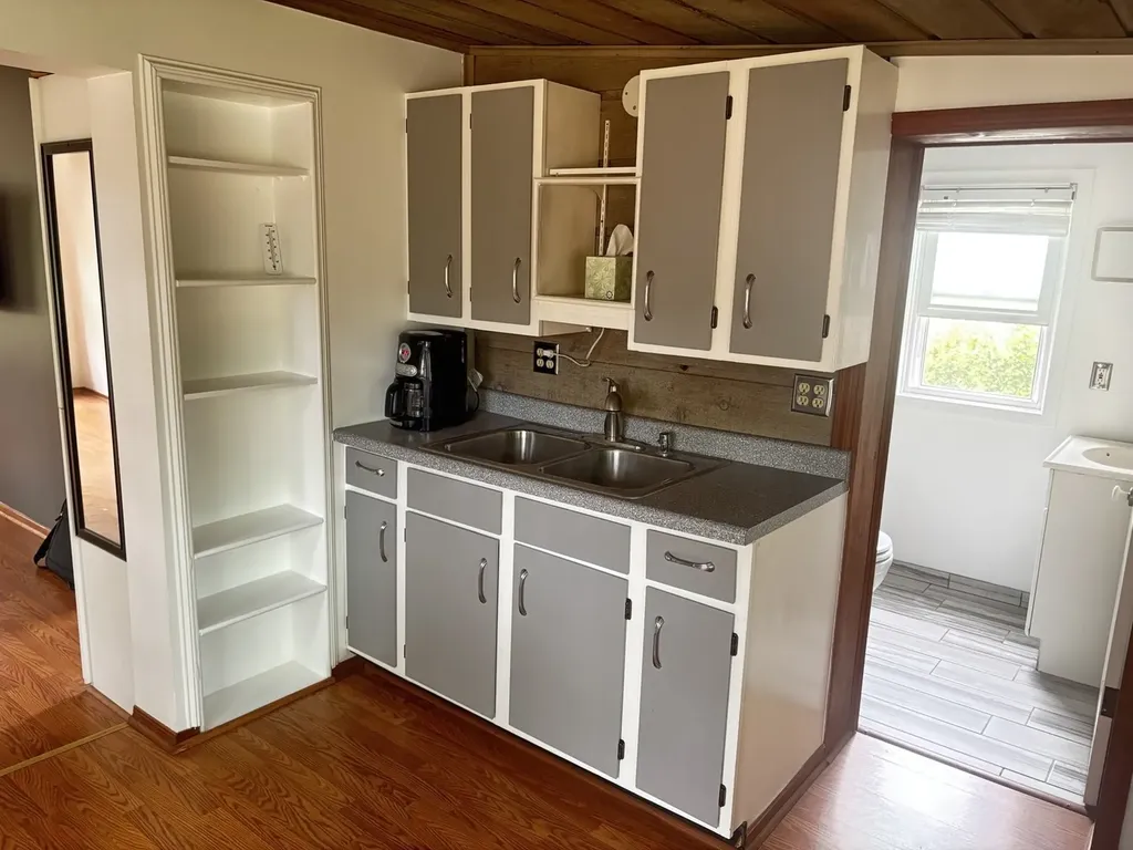 40261 West Beach Lane Antioch IL 60002