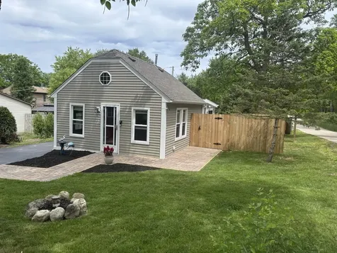 40261 West Beach Lane Antioch IL 60002