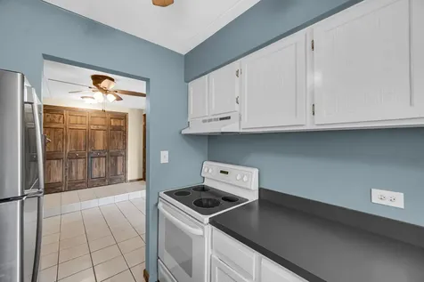 13540 Lawler Avenue Crestwood IL 60418