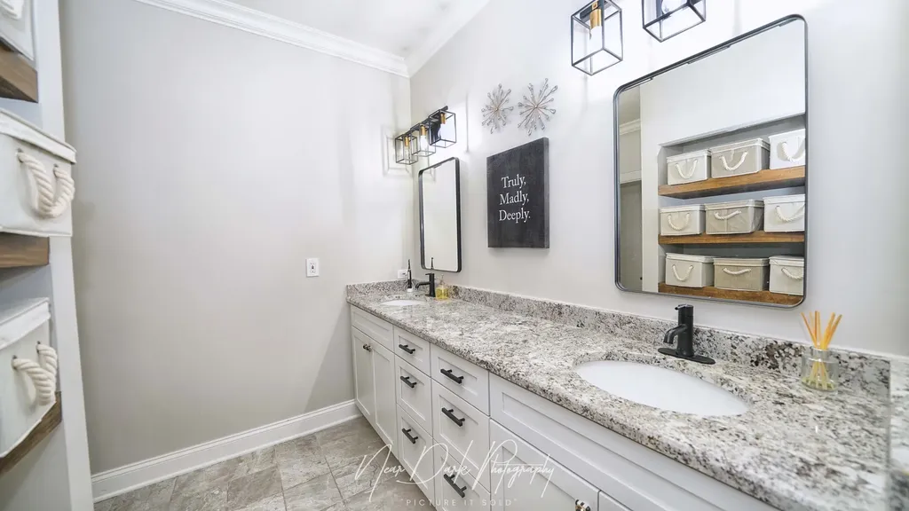 29 Lakebreeze Court Lake Zurich IL 60047