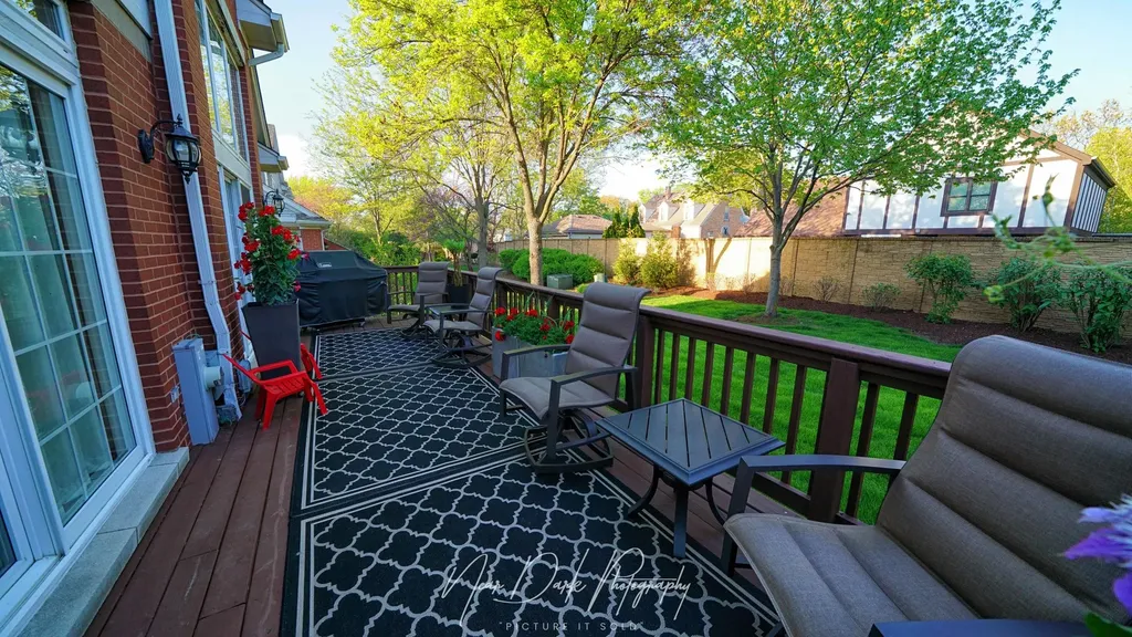 29 Lakebreeze Court Lake Zurich IL 60047
