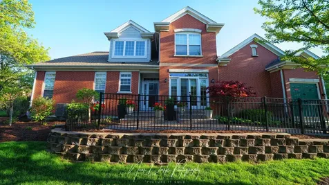 29 Lakebreeze Court Lake Zurich IL 60047