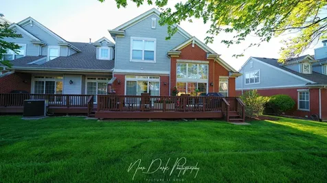 29 Lakebreeze Court Lake Zurich IL 60047