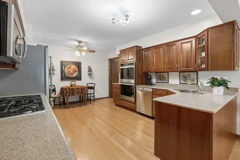 1432 Picadilly Circle Mount Prospect IL 60056