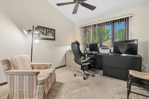 1432 Picadilly Circle Mount Prospect IL 60056